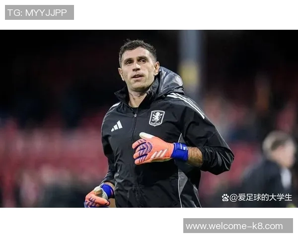 维拉官方宣布签下19岁格雷米奥边锋阿利松转会费达800万欧元